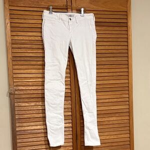 Hollister White Women's Skinny Jeans - Clean Slim Fit